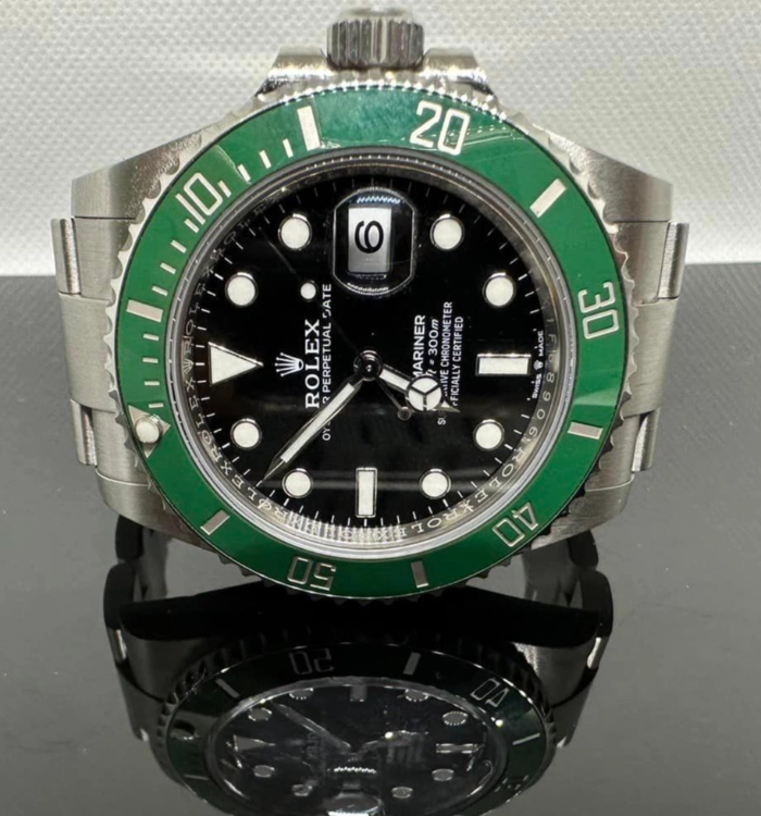 高價收購勞力士/ ROLEX 勞力士 Submariner 潛航者 126610LV 陶瓷框 綠水鬼 星巴克 